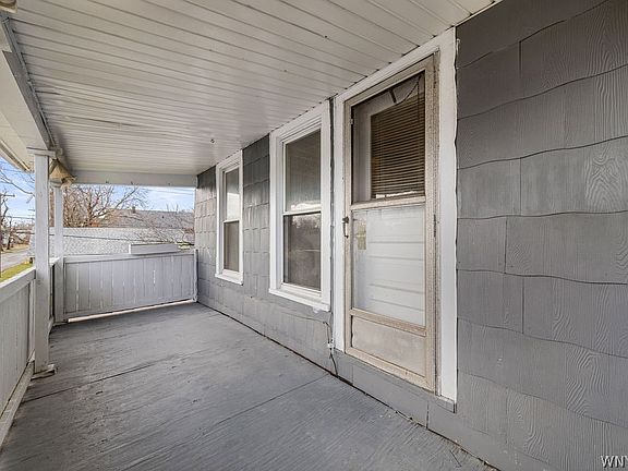 4th image of 1510 Willow Ave