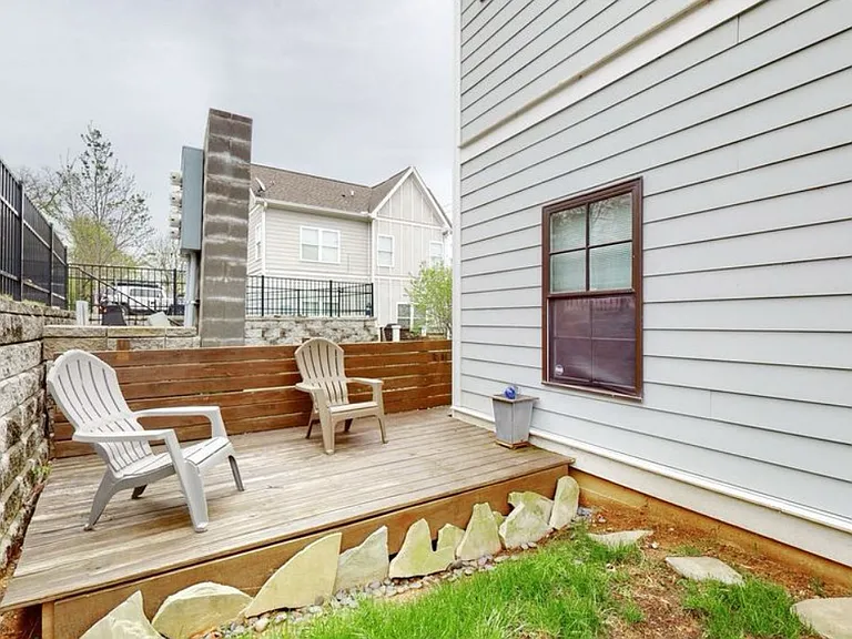 1205 Davidson St — Photo 11