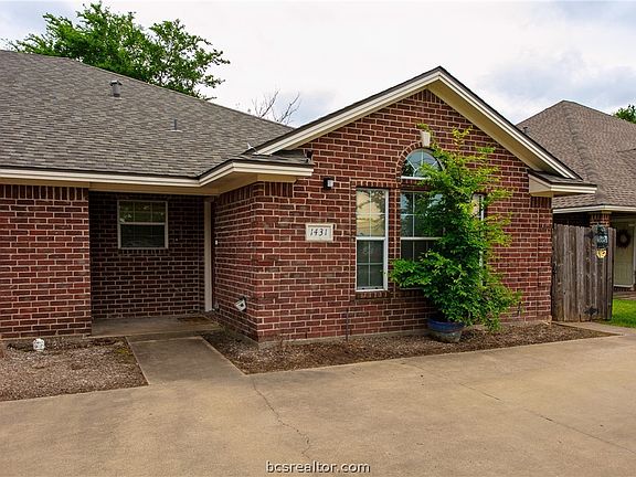 3rd image of 1429 Western Oaks Ct