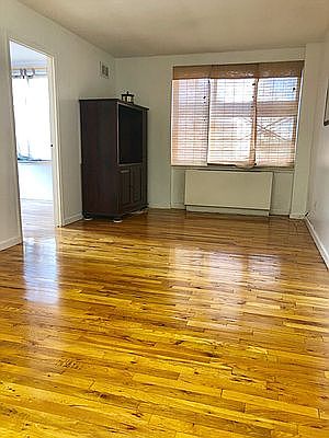 2nd image of 179 Grand St APT 6C