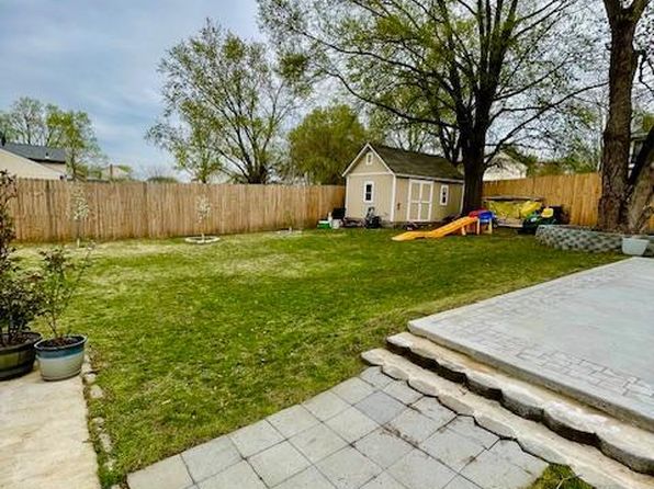 704 Pritchard Ln, Upper Marlboro, MD 20774