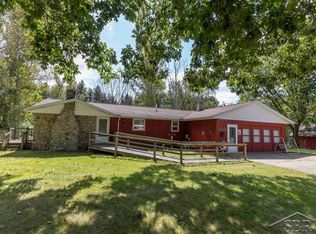 9851 Lydell Rd, Farwell, MI 48622