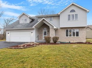 3690 S State St, Crete, IL 60417