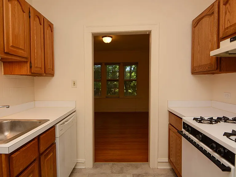 4873 N Talman Ave #3 — Photo 4