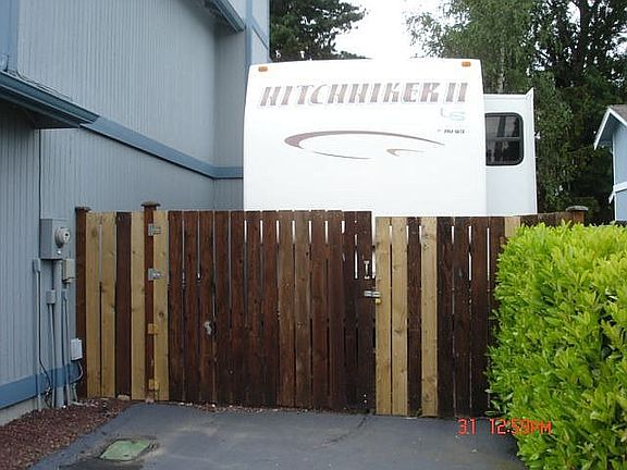 RV/Boat Parking