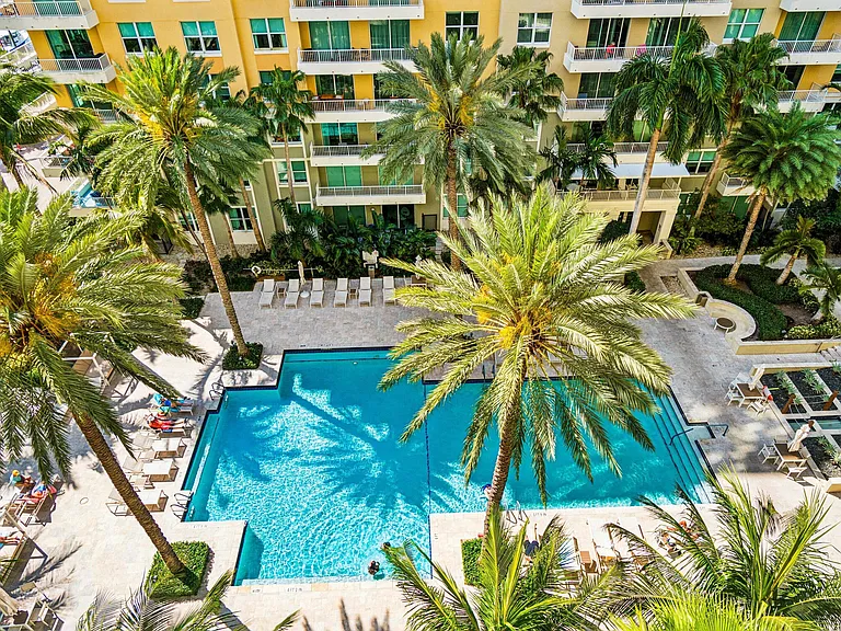 700 E Boynton Beach Blvd #803 — Photo 33