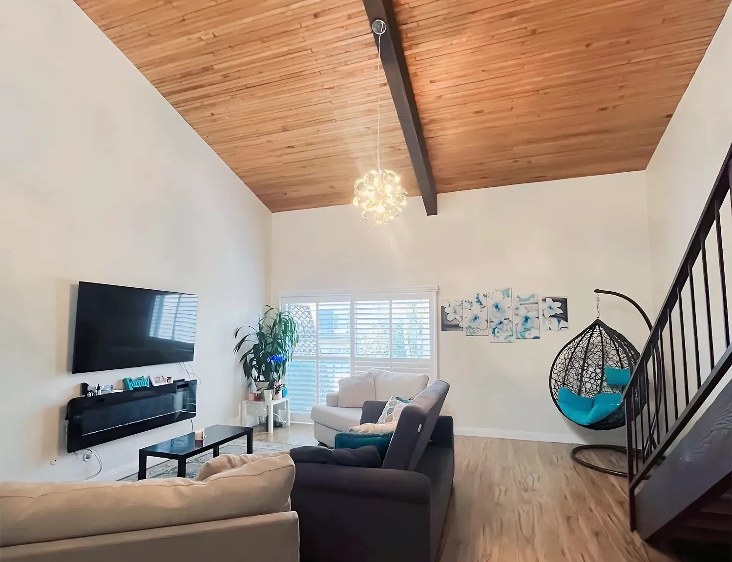 1 bed, 1.5 bath, 712 sqft, $2,600 — Photo 2