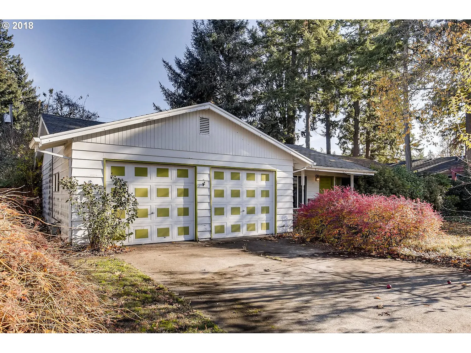 6730 SW Peach Ln photo 1
