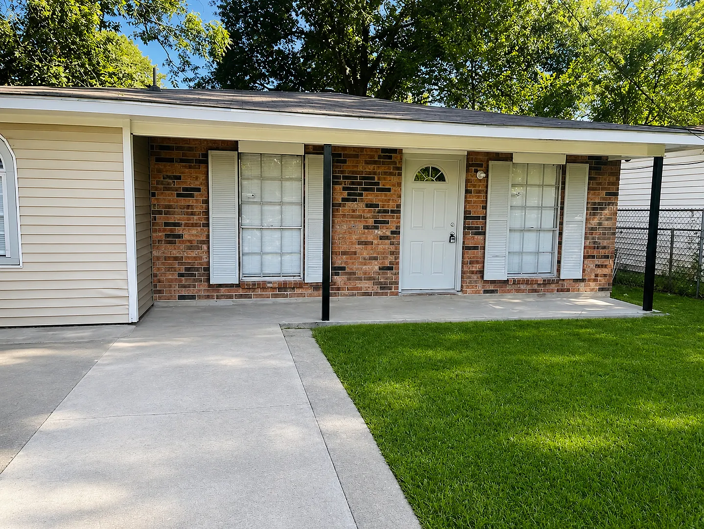2852 69th Avenue (3 Bed/1.5 Bath) — Photo 2