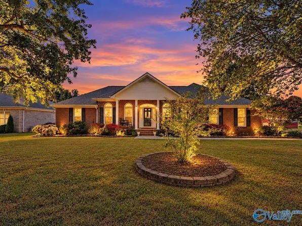 112 Kimberly Lou Blvd, Huntsville, AL 35811