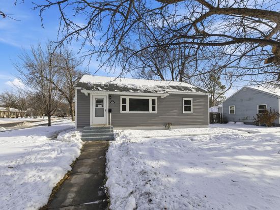5654 Bryant Ave N, Brooklyn Center, MN 55430