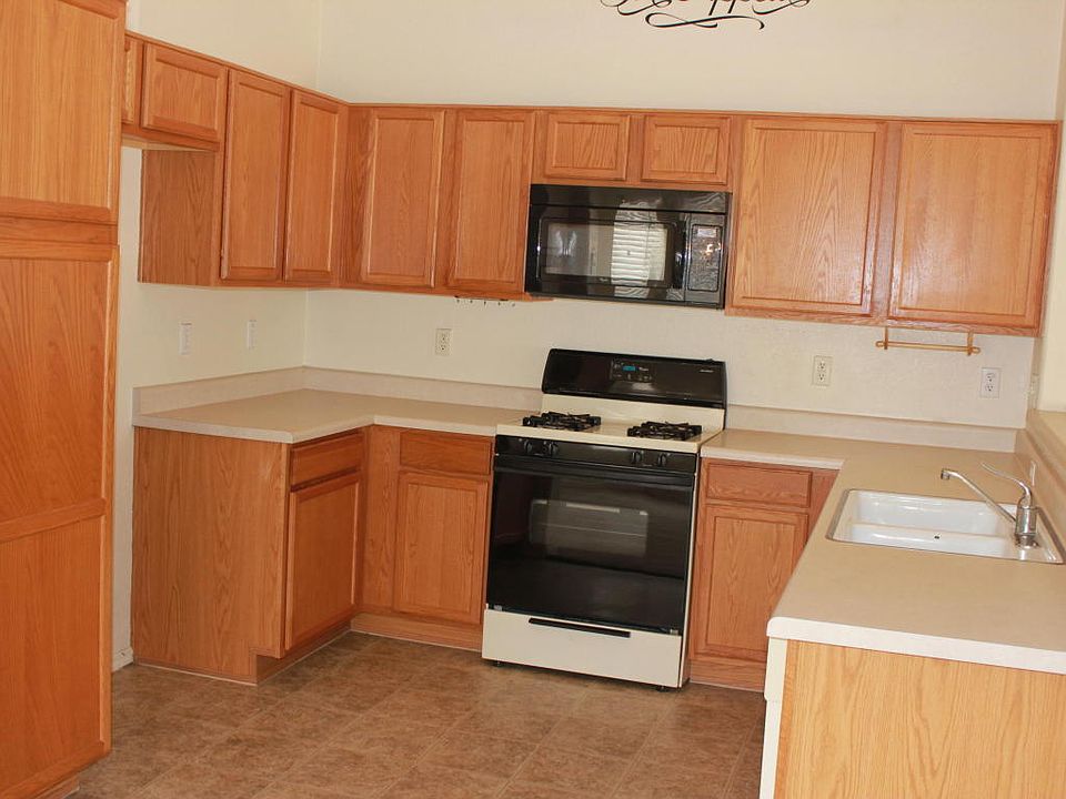 2nd image of 10216 E Rainbow Meadow Dr