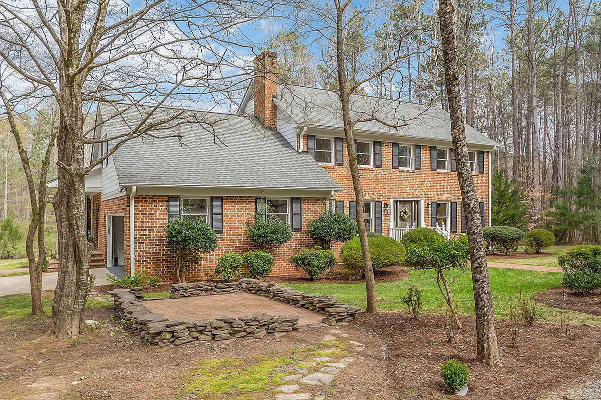 Building Photo - 101 Springhill Forest Pl