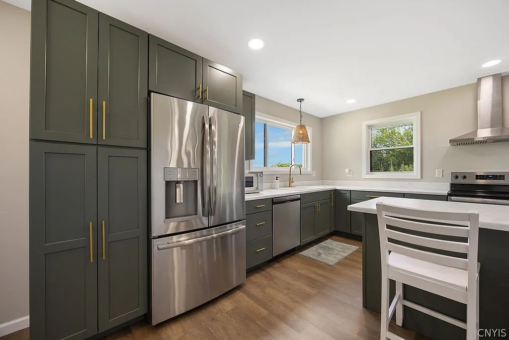 2 bed, 1.0 bath, 1008 sqft, $1,750 — Photo 3