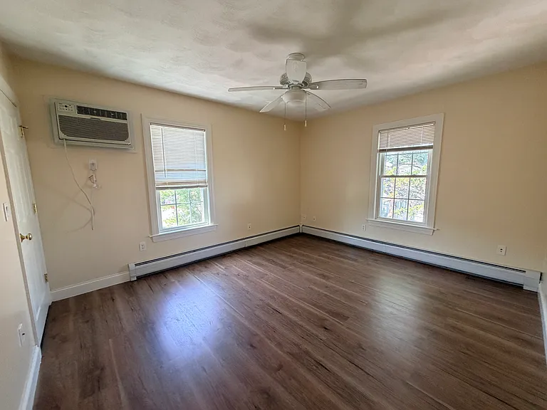 79 Pleasant St #6 — Photo 7