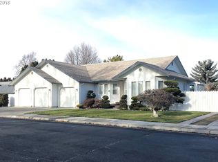 610 W Division Ave, Hermiston, OR 97838