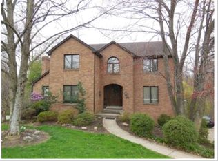 2369 Westgate Dr, Pittsburgh, PA 15237