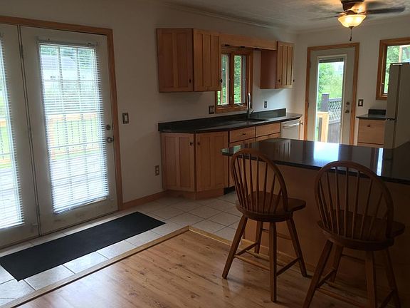 4th image of 6 Burdick Ave