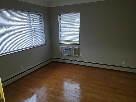 5th image of 4778 Clevesdale Dr APT 3