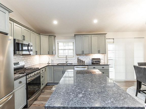3rd image of 234 Royal Birkdale Ct