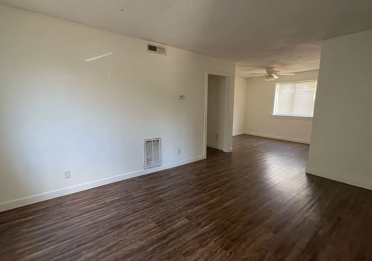 2 bed, 850 sqft, $950 — Photo 1