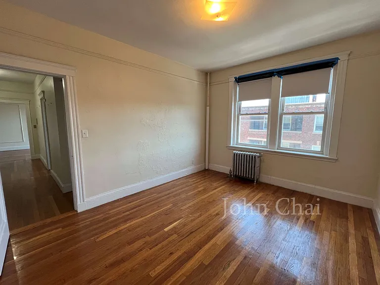 70 Chiswick Rd #11 — Photo 21