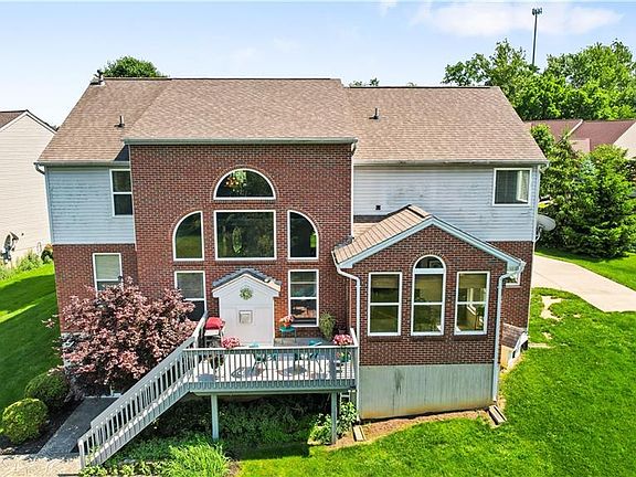 2nd image of 5002 Meadowside Ct