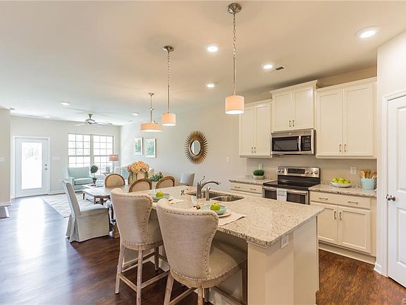 4th image of 0 Avondale Woods Dr #910