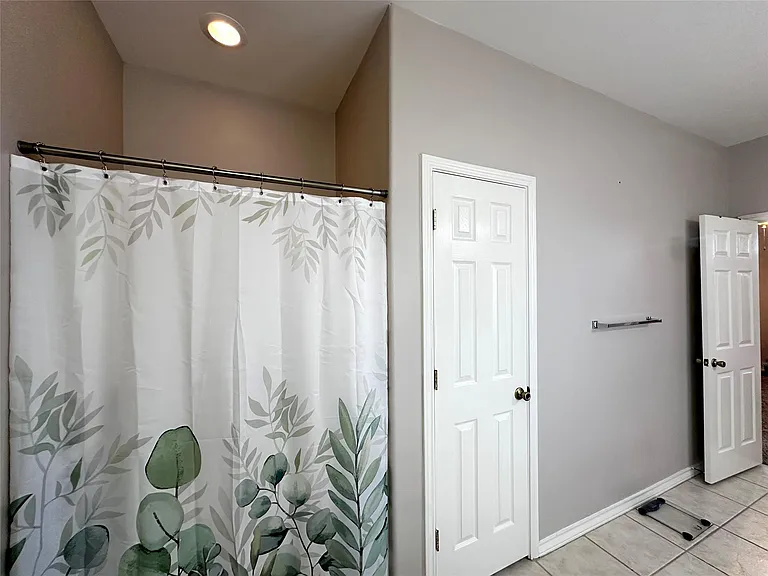 6321 Oso Pkwy — Photo 27