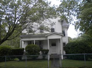 15 Walnut St, Stoughton, MA 02072