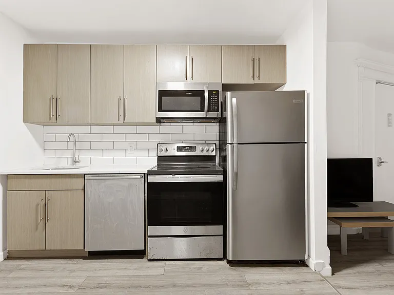 207 W 136th St #1 — Photo 3