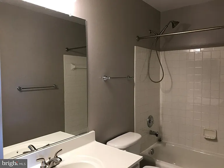 421 Leaning Oak St — Photo 19