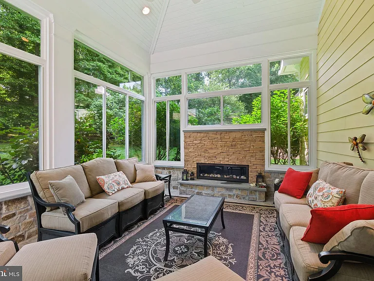 11413 Cushman Rd — Photo 25