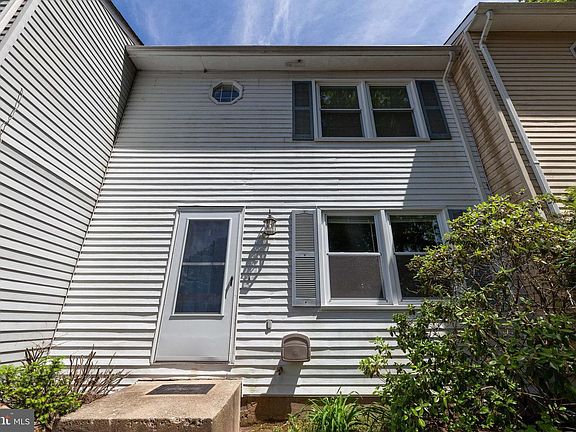 2nd image of 107 Austin Ct