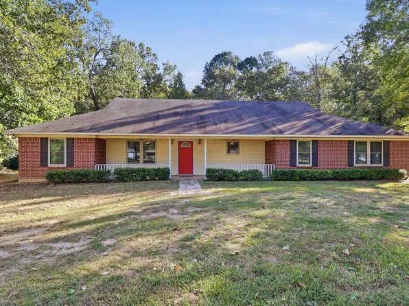 1786 George Thomas Rd, Texarkana, TX 75501