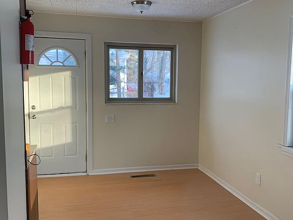 4th image of 1517 Wismer St