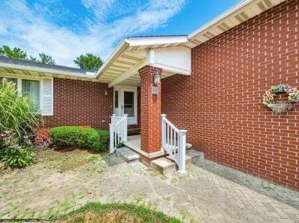 244 Clark Dr, Circleville, OH 43113