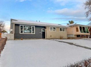 1724 S Valleyview Rd NE, Calgary, AB T2E 6E9