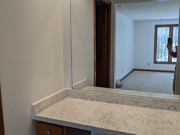 5th image of 251 Randwood Dr