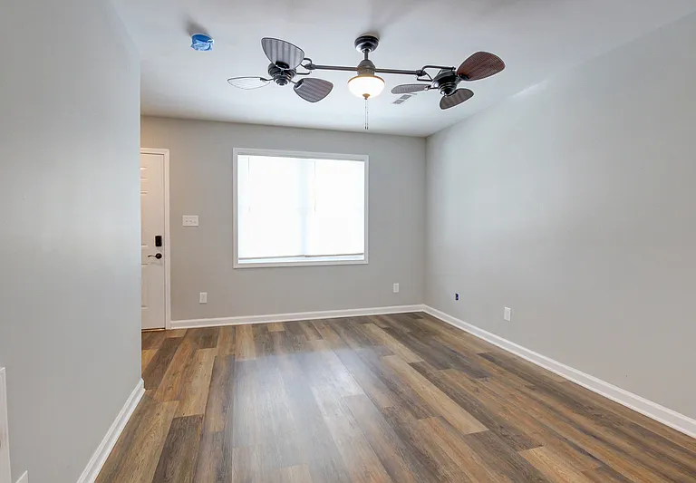199 Seays Rd #25F — Photo 6
