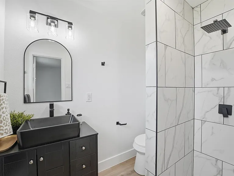 3714 Brookmeade Dr — Photo 8