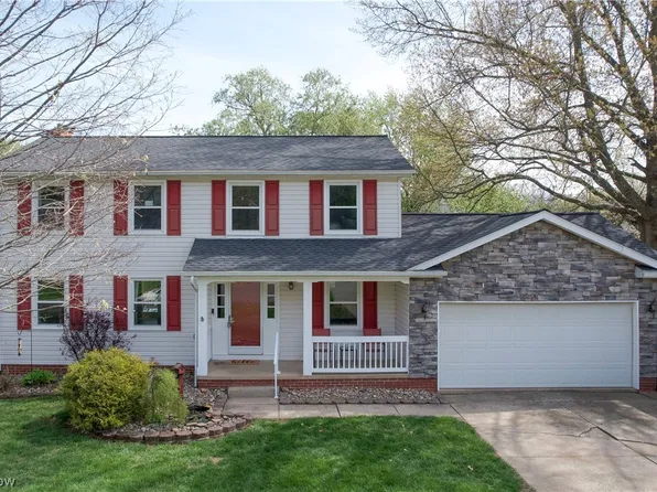 13608 Inverness Ave NW, Uniontown, OH 44685