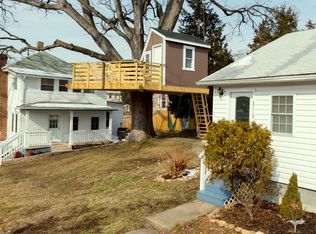 1747 S Glebe Rd, Arlington, VA 22204