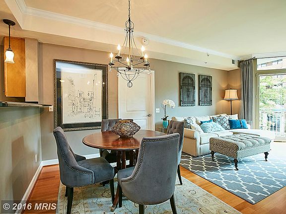 5th image of 1000 N Randolph St APT 207