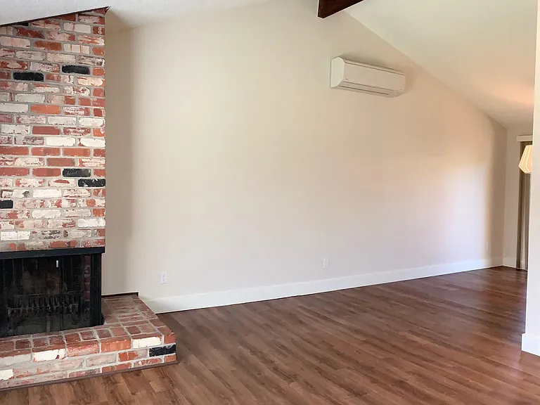 1304 SE 37th Ave — Photo 4