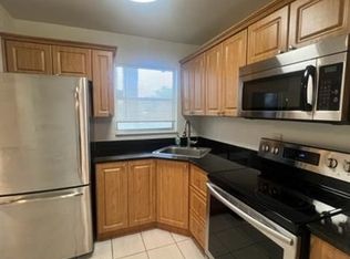 8510 Sunrise Lakes Blvd APT 106, Fort Lauderdale, FL 33322