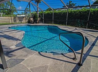 7334 Overlook Dr, Lake Worth, FL 33467