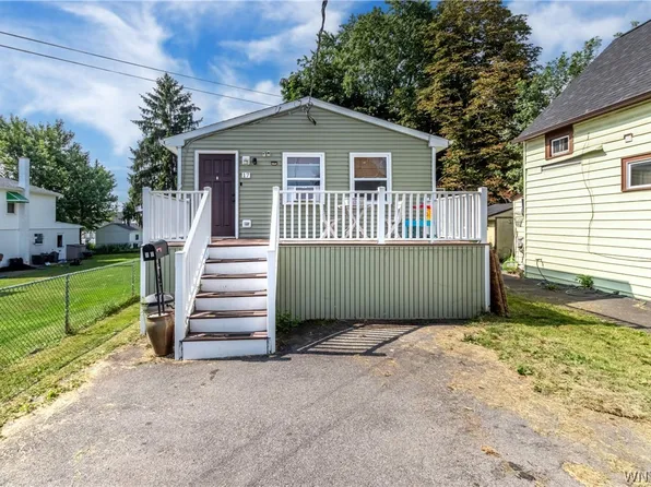 17 David Ave, Cheektowaga, NY 14225