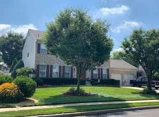 54 Parry Dr, Hainesport, NJ 08036