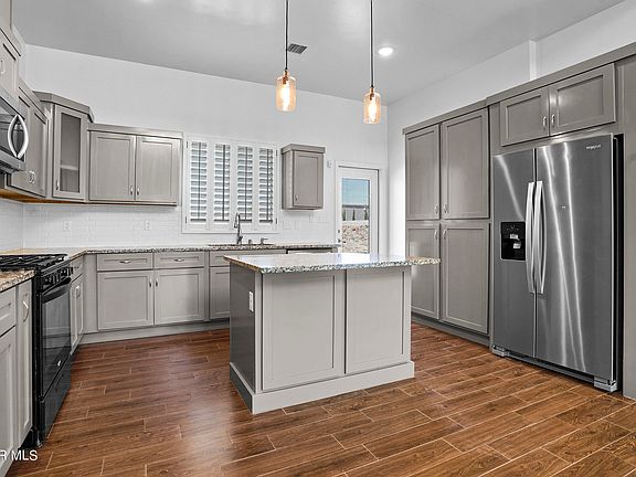 3rd image of 2175 Enchanted Crest Dr